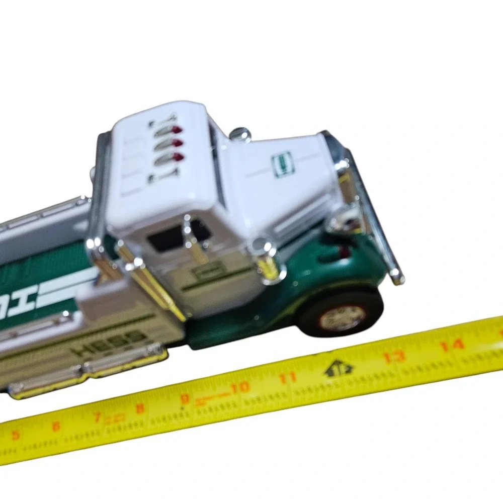 Hess Flatbed Truck 2022 with Led Lights & Sounds Toy Truck Vehicle Collectible - Picture 7 of 8